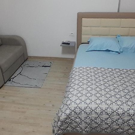 Klent Studio Apartment Pogradec Esterno foto