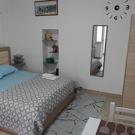 Klent Studio Apartment Pogradec Esterno foto