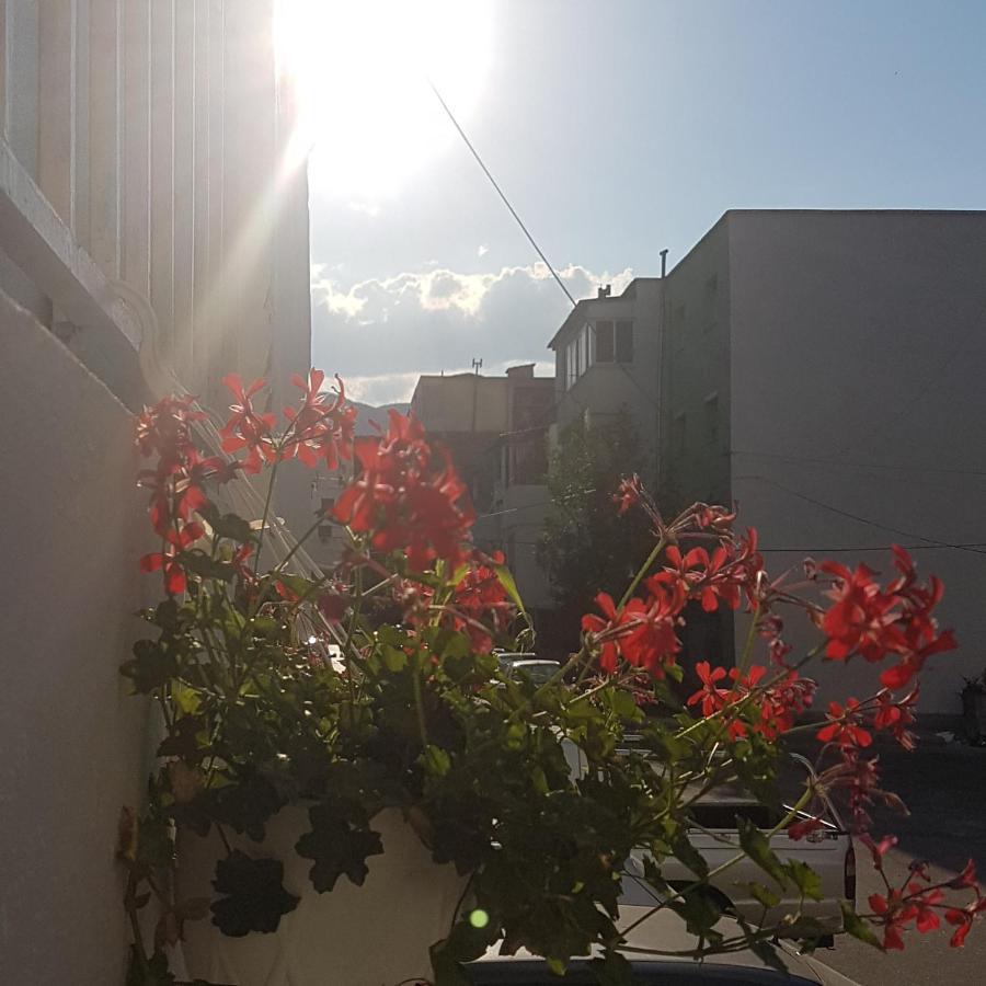 Klent Studio Apartment Pogradec Esterno foto